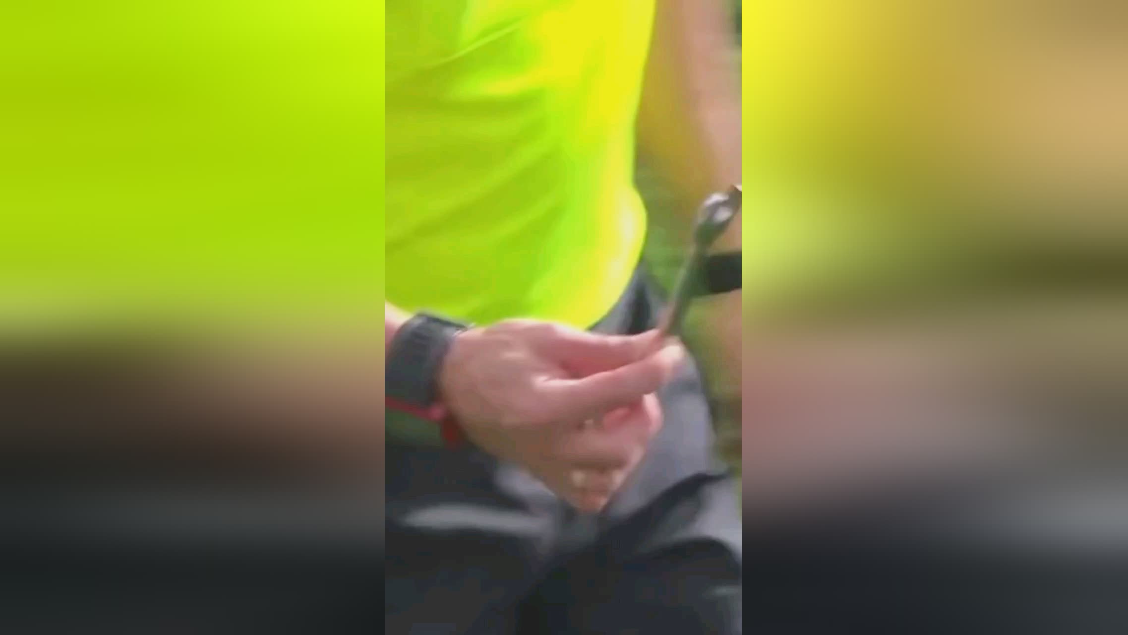 到足球