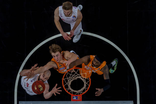 网球则能从 网球则能从