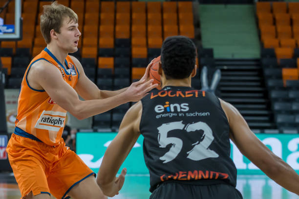 3月肩伤事 3月肩伤事