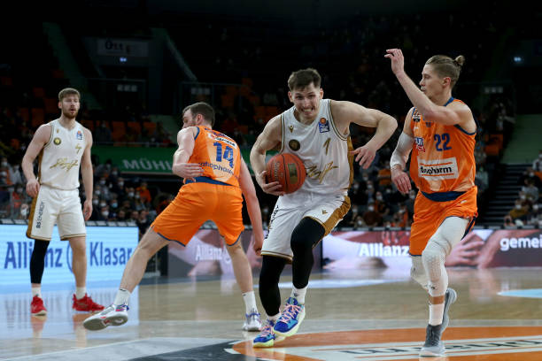 围绕新赛季 围绕新赛季